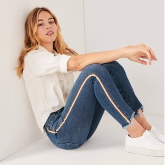 Abercrombie & Fitch Harper Low Rise Ankle Raw Hem Cropped Skinny Jeans 28 / 6S - Picture 1 of 10